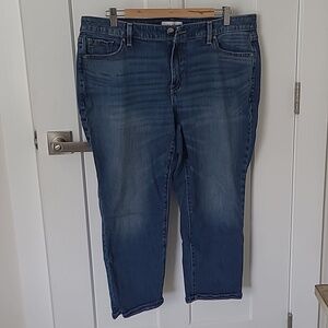 Lane Bryant Flex Magic Waistband Mid-Rise Girlfriend Crop Jeans